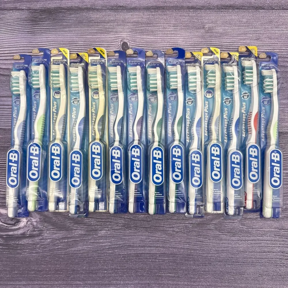 14 LOT 2002 Oral B Advantage Plus Toothbrush Regular 40 MEDIUM Control Grip NOS
